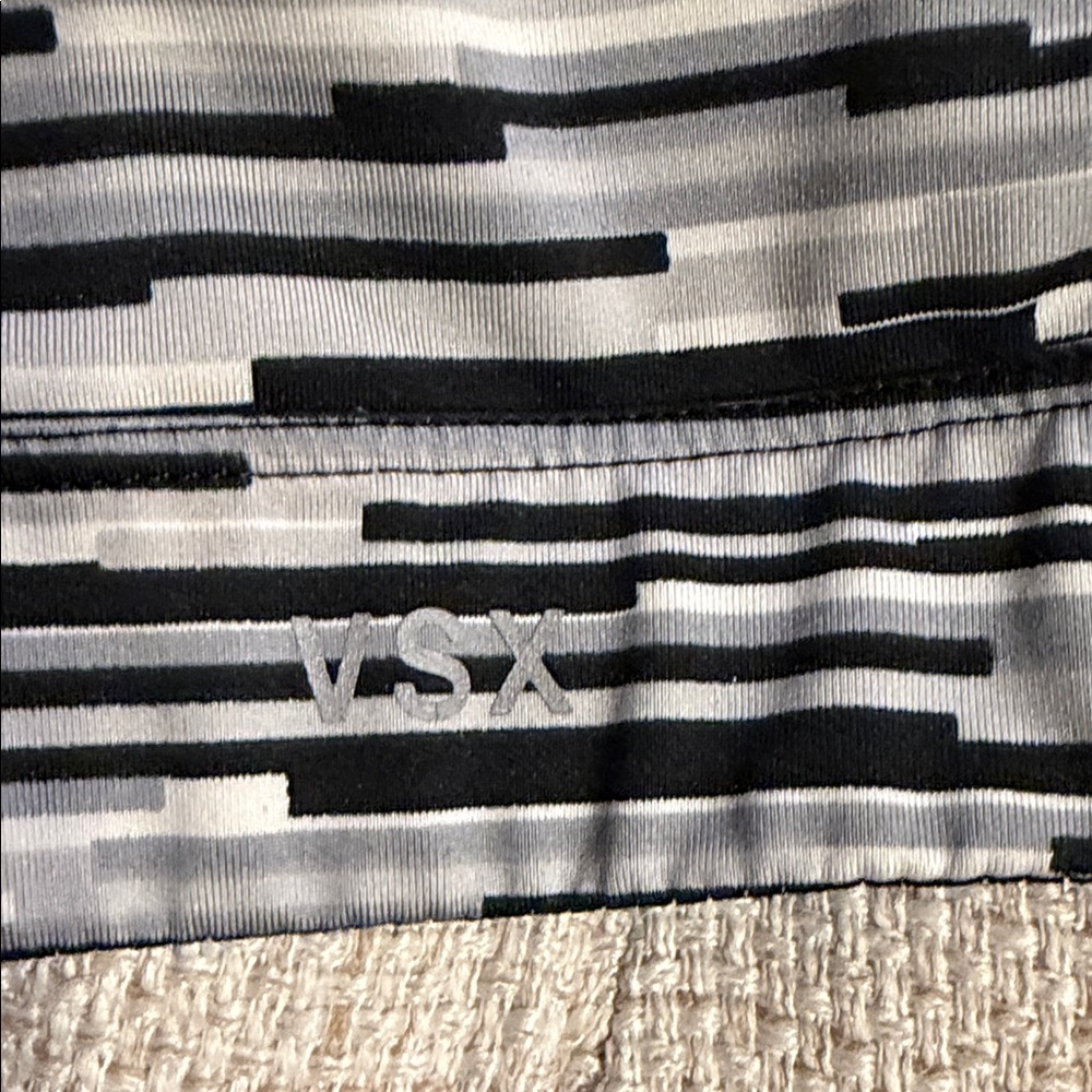Victorias Secret VSX Sport Monochrome Striped Sports Bra S - Picture 2 of 4